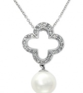 Opulent and ornate with good luck charm to spare, EFFY Collection's cut-out clover pendant shines with round-cut diamond edges (1/4 ct. t.w.) and a cultured freshwater pearl drop (8 mm). Set in 14k white gold. Approximate length: 18 inches. Approximate drop: 1-1/3 inches.