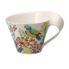 Incorporating the same modern curves and unique lines of Villeroy & Boch's New Wave collection, the Caffé Pantaval line features colorful birds and flora.