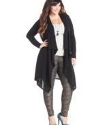 Layer your fave looks with ING's open-front plus size cardigan-- it's a must-have for the season!