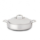 This pan excels at browning foods for braised meat and vegetable dishes, as well as for making a variety of stews and sauces. With its generously proportioned shape and superior craftsmanship, it conducts heat quickly and evenly.