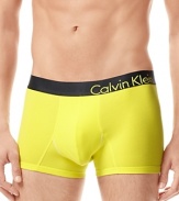 Breathable cotton in bright neon adds flash to this everyday essential trunk, fitted with a contoured pouch for support.