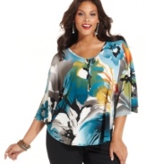 Amp up your allure with Style&co.'s printed plus size top, featuring a keyhole neckline.