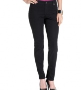 These versatile black jeggings from Style&co. Jeans will fast become your favorite bottoms thanks to a flattering fit and their effortless pairing potential.