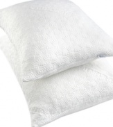 Cloud nine. Rest easy with this Cloud Foam pillow from Tempur-Pedic, featuring pressure-relieving comfort with a soft, yet supportive feel perfect for any type of sleeper. The pillow can be rolled and fluffed for personalized support.