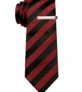 Shake up your ordinary stripes with the subtle sheen of this sophisticated Alfani skinny tie.