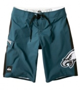 Weather might change but your love for football doesn't. Show off your allegiance to the Philadelphia Eagles even in the off-season with these NFL board shorts from Quiksilver.