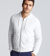 A sporty hoodie in soft slub cotton, embellished with comfy, breathable terry cloth lining.