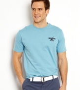 Crack open a casual style. This t-shirt from Nautica is easy to throw on for a look that's easy to pull off.