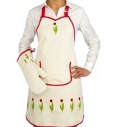 Cookin' while lookin' good in a V-line slim fit apron emblazoned with a fun, fashionable print and an extra-long oven mitt that shields heat in style. Apron and mitt are made from a durable herringbone weave that withstands anything your kitchen dishes out.