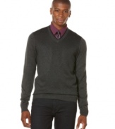 This classy Perry Ellis sweater looks great over a button down shirt with tie or a tee for a more casual look.