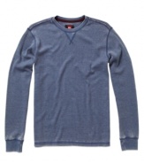 Wear it as a layer or solo, this Quiksilver thermal shirt will keep you stylishly cozy.