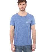 Treat yourself. Get premium comfort and classic casual style with this t-shirt from Buffalo David Bitton.