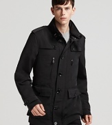 Brave the elements with the rain-repelling Bowden coat, a sleek style that works on days both wet and dry.