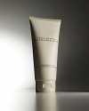 The ultimate hair treatment. An ultra-luxurious conditioner that instantly volumizes, detangles and conditions hair leaving it as soft as cashmere. Revitalizes and revives. Can also be used as an intensive hair mask when left on hair for 15 minutes. Leaves hair sensually scented. Perfect for everyday.