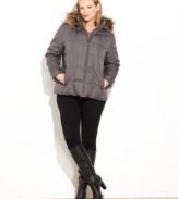 Calvin Klein combines puffer styling with a down-blend fill for a plus size topper with heavyweight-level warmth. The hip-length hem keeps the look modern.