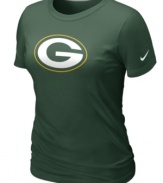 Team player. Show support for your favorite football team in this Green Bay Packers NFL t-shirt from Nike.