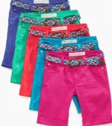 She can set off her style with the bright colors of these Bermuda shorts from Epic Threads.