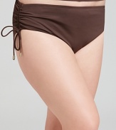 This hipter bottom from MICHAEL Michael Kors Plus combines full coverage with a flattering and fashion-forward fit.