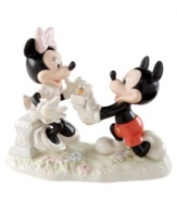 Pop the question with a little help from Disney. Mickey finally takes the plunge, asking for Minnie Mouse's hand in this romantic figurine crafted of Lenox fine china with beautiful color and sparkling gold detail.