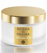 A subtly scented and ultra rich body cream that embodies the fresh, carefree elegance of the Calabrian Jasmine flower. A luxurious formula that absorbs instantly, leaving the skin feeling soft and velvety smooth. Rice Proteins and Vitamin E are combined with extract of Jasmine to moisturize the skin and boost its luminosity. 5.25 oz. 