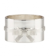 It's all in the details with kate spade. A sweet pewter ribbon accents the silver-plated Grace Avenue napkin rings with preppy, feminine charm.