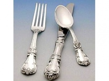 Burgundy Sterling flatware is inspired by the French Renaissance with motifs of scrolls, leaves and flowers.