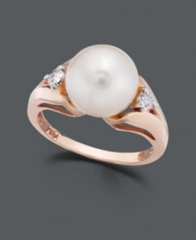 Look perfectly polished and poised in this traditional pearl ring with a modern twist. A stunning, cultured freshwater pearl (9-1/2-10 mm) and sparkling round-cut diamonds (1/6 ct. t.w.) add sophistication to a trendy, 14k rose gold band.