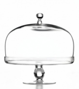 A clear winner for timeless style and--with a large domed lid that keeps desserts fresh--smart design, the Michelangelo Masterpiece cake stand is an invaluable addition to everyday and formal tables alike. In luminous, lead-free glass from Luigi Bormioli's collection of serveware.