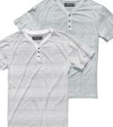 Give your cool, casual style a kick with the updated buttoned details of this shirt from Retrofit.