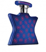 For the sinuous, sensual, billion-megawatt city that never sleeps, an after-hours eau de parfum it can call its own: Bond No. 9 Manhattan. Notes of fresh coriander, corsican immortelle, spicy nutmeg, juicy Italian bergamot, gold saffron, gourmand gingerbread, cashmere wood, french genet, provence star jasmine, cistus flower, gourmand red plum, breches honey, rare agarwood, oriental musk, creamy sandalwood and suede. 