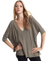 Extra slouchy equals extra sexy in this oversized Splendid top. Pair with a chunky bangle and your favorite skinny jeans for a chic day or night look.