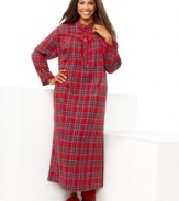 A festive pattern and comfy fit will make this flannel nightgown by Charter Club your favorite for the winter season.