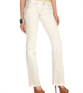 Boasting signature back-pocket design and a white-hot wash, these bootcut jeans from Rock Revival are a chic option for warm-weather styling!