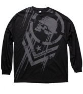 Add a little edge to your everyday casual look with this graphic shirt from Metal Mulisha