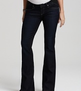 These Paige Maternity jeans are articulated in a classic bootcut silhouette and feature side elastic insets for maximum stretch.