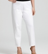 The smart ankle-length silhouette of these Eileen Fisher pants lends endless versatility to your new-season wardrobe.