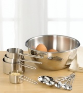 Cover all the basics of baking with this 10-piece measure and prep set! Includes a mixing bowl, 4 measuring cups and 5 measuring spoons for precise preparation. Lifetime limited warranty. Exclusively online at macys.com.