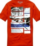 Get decked out. This cool graphic tee from Sean John sets sail in your casual wardrobe.