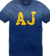 Simplify your casual style with this t-shirt from Armani Jeans.