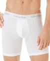 Crafted with amazingly soft and smooth modal fabric. Higher quality waistband and contrast colored Calvin Klein print. U5555