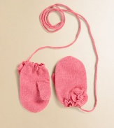 Soothingly soft mittens of pure cashmere, adorned by a darling rose detail. Connecting stringCashmereHand washImported