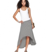 On-trend stripes and a flirty high-low hem make Cha Cha Vente's jersey skirt a must-have for the season!