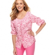 Greet spring in this cheerful top from Charter Club. The button-front closure gives it a bit of structure; the scoop neckline keeps it laid-back.