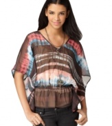 Bar III's tie dye top takes you from day to night with sophisticated kimono sleeves. Pair it with jeggings and peep-toe booties for a trend-forward look.