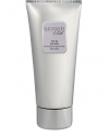 Packed with good-for-you ingredients, this new super-rich moisturizer absorbs quickly into skin. Shea Butter, Illipe Butter, Grape Seed Oil and Jojoba Esters work to moisturize and hydrate the skin, while Honey and Aloe Vera help to soothe. Fresh Fig is inspired by the sweet, fresh, intoxicating scent of Fig, this super rich Body Butter delivers the ultimate in hydrating luxury. 6 oz. 