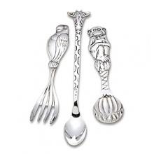 Everyone loves a safari theme! This delightfully designed silverplated set turns ordinary utensils into fun jungle animals. Includes Giraffe Fork, Cheetah Spoon and Alligator Knife.