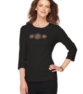 Festive snowflakes adorn this sweet tee from Karen Scott! Pair it with black pants and flats for a look that works this winter!