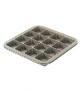 Don't cut the corners! This innovative design makes 16 bite-size brownie treats, so everyone gets to enjoy the crispy corners and gooey centers of their favorite chocolate treat. Constructed of heavy duty cast aluminum, this pan is perfect for portion control. 10-year warranty.