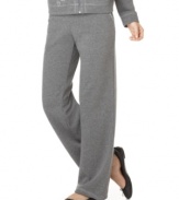 These lounge pants from On Que take leisure to a new level with rhinestone-studded pockets for a touch of glamour!