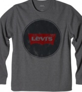 Clean and simple. A classic Levi's logo gives this thermal it's timeless appeal.